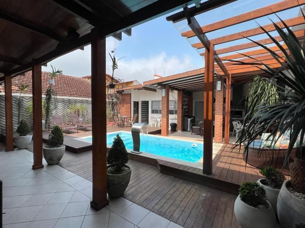 Casa Agradavel Com Piscina, A Poucos Passos Da Praia Peruíbe Exterior photo