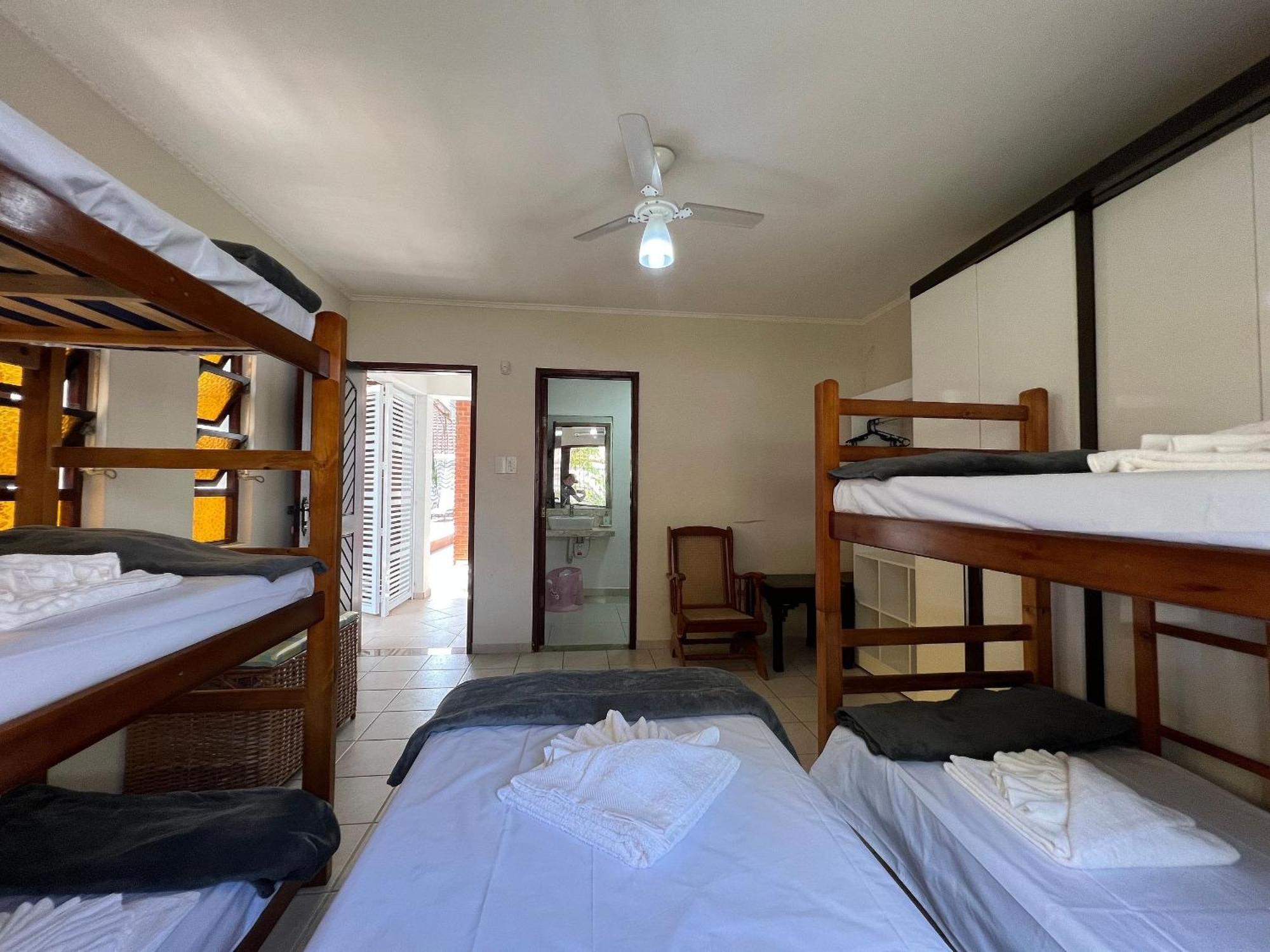 Casa Agradavel Com Piscina, A Poucos Passos Da Praia Peruíbe Exterior photo
