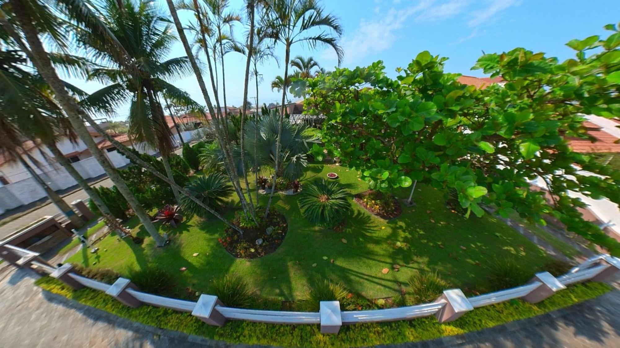 Casa Agradavel Com Piscina, A Poucos Passos Da Praia Peruíbe Exterior photo